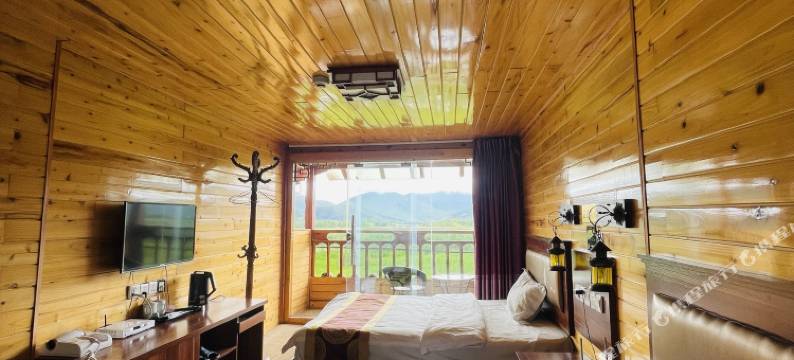 泸沽湖草湖怡居客栈图片