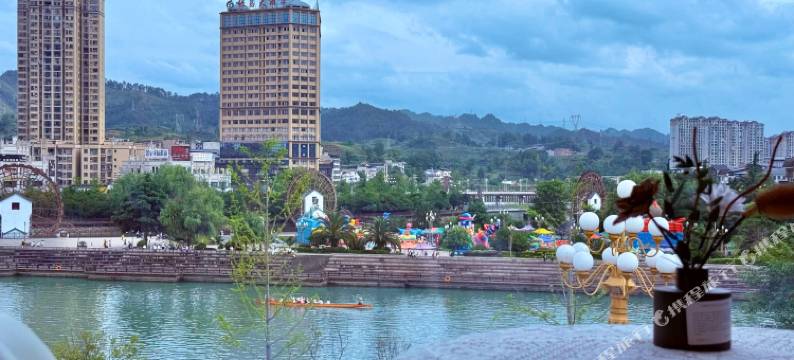 暮光河景民宿(杉木河夜漂景区大门店)图片