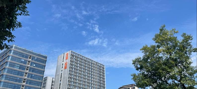 龙湖冠寓公寓(成都西站店)图片