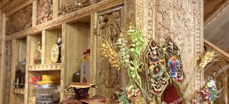 木里康萨雍居民宿图片