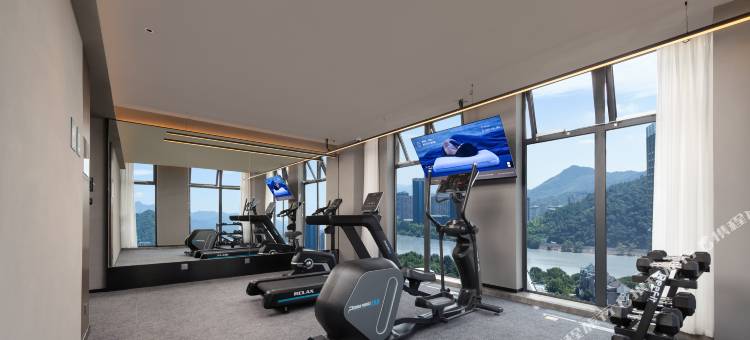 杭州建德新安江风景区新安东路亚朵酒店图片