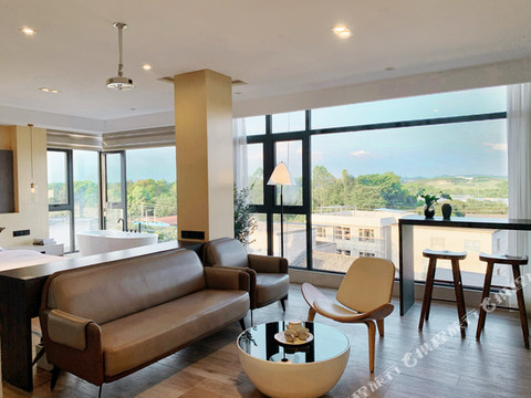 航舍民宿(桂林两江机场店)