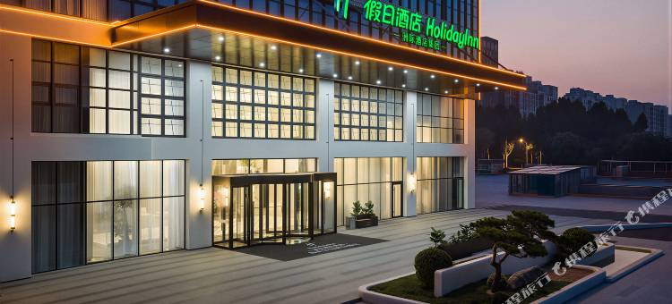 临沂兰山假日酒店图片