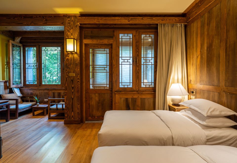 Songtsam Tacheng Lodge Hotel Overview