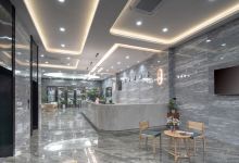 新盈行政公寓(明珠城轨站店)酒店图片