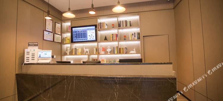 如家派柏·云酒店(宁德万达联信广场店)图片