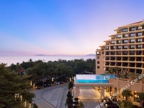 三亚金凤凰海景酒店