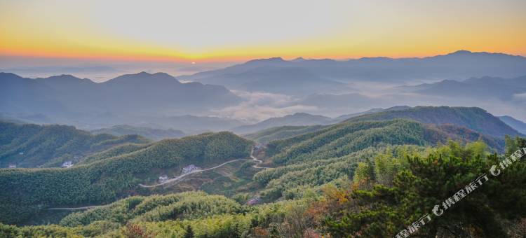 霍山悦山水酒店(六万情峡景区店)图片