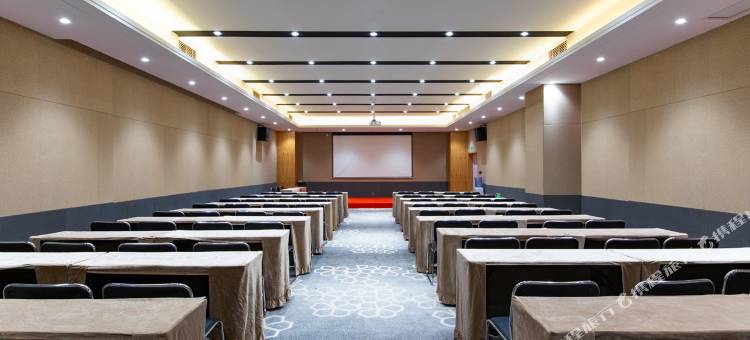 锦江都城酒店(武汉华科大光谷创业街店)图片