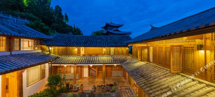 花自在·雪山逸享·空中花园360°高空度假别院(丽江古城四方街店)图片