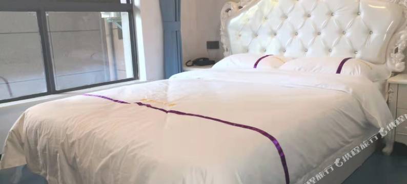 昆山欢居时尚宾馆(陆家镇启发广场店)图片