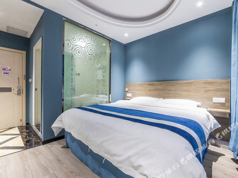 赣州悦享生活主题酒店(江南宋城步步高新天地店)