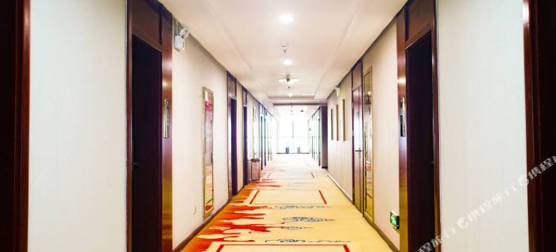 西岳商务酒店(西安高铁北站市政府店)图片