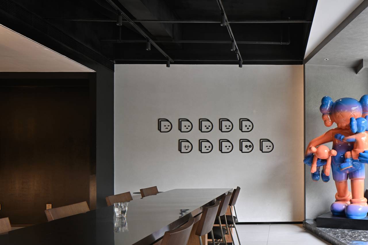 LIA力亚酒店(深圳前海宝安中心翻身地铁站店)图片