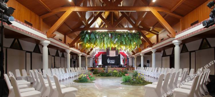 巴拉巴特尼亚加拉酒店(Niagara Hotel Lake Toba & Resorts)图片