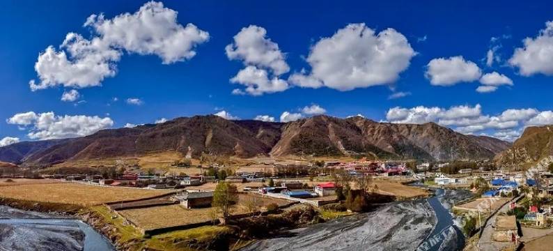 八美悦途民宿图片