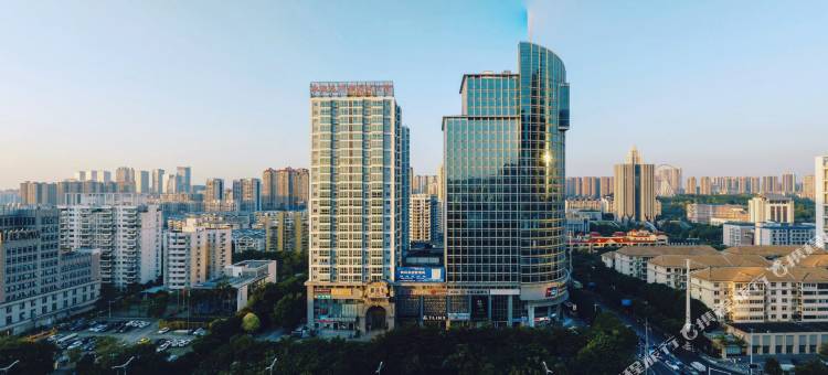 南宁永凯春晖酒店(南宁东站万象城地铁站店)图片
