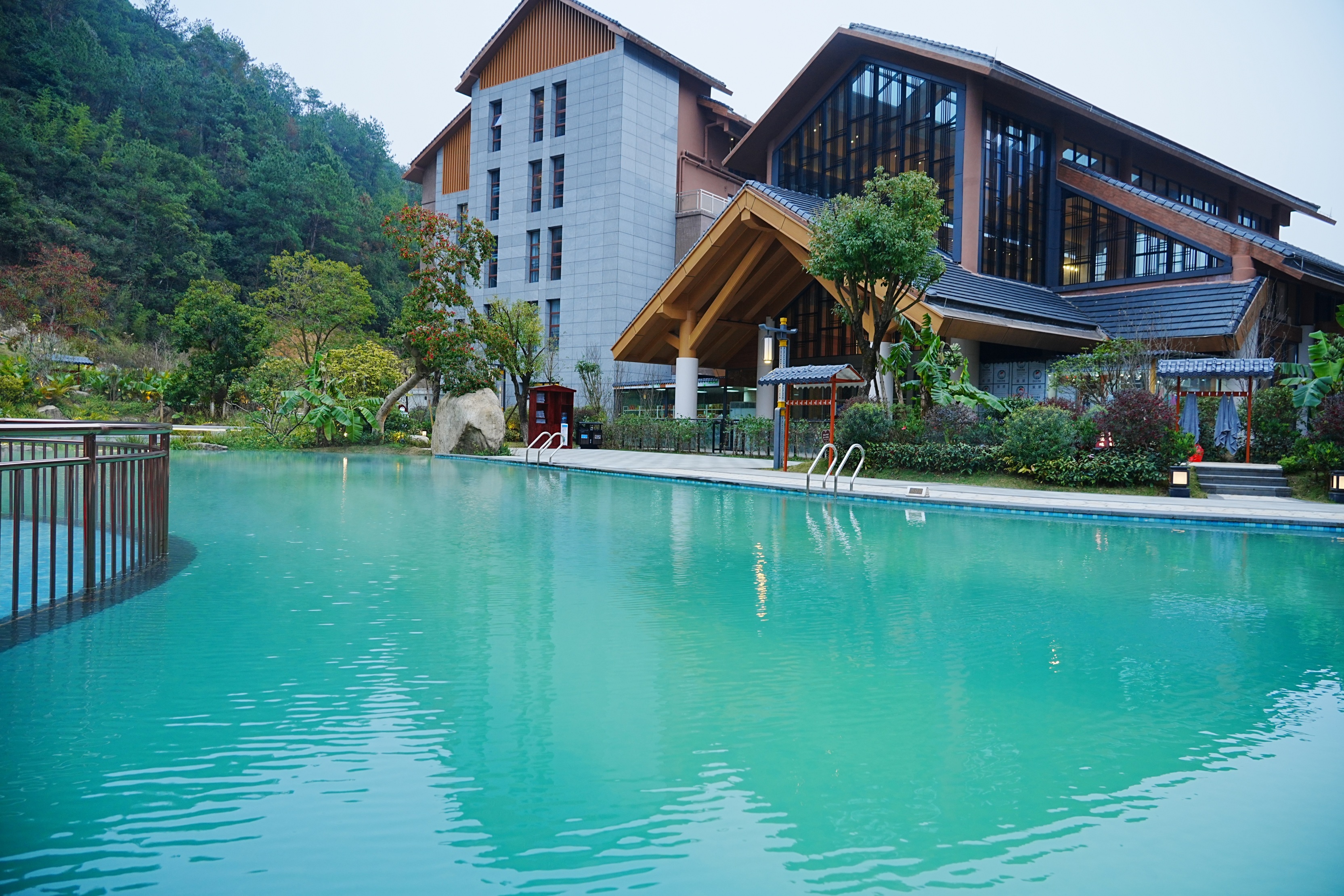 Hezhou Banshan Hot Spring Resort Over view