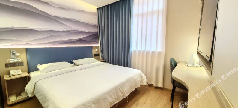 华勘酒店(天津中山门地铁站店)图片