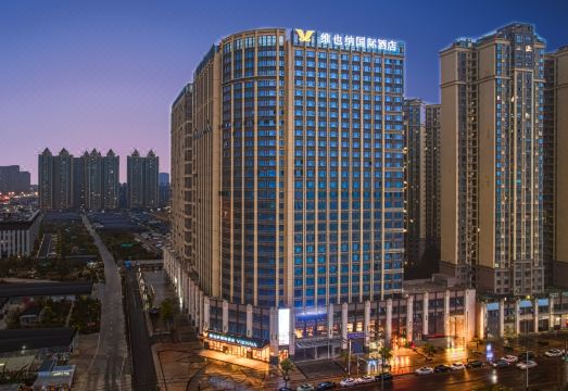 维也纳国际酒店（成都大运会体育中心龙华寺地铁站店）外景图