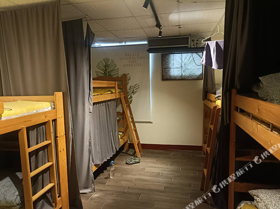 ELO CAFE 怡乐咖啡背包客栈