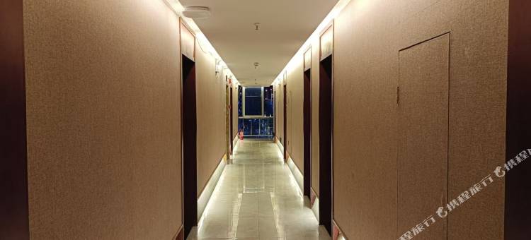 吾朵酒店(同济医院硚口路地铁站店)图片