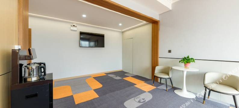 轻颖宿酒店(洛阳北郊机场店)图片