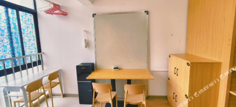 重庆沐枫青年旅舍(沙坪坝高铁站三峡广场店)图片