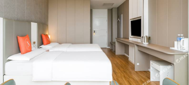 长城主题酒店(蒲城中心广场店)图片