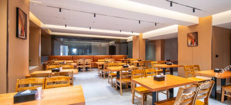 季枫国际酒店(濮阳东站店)图片