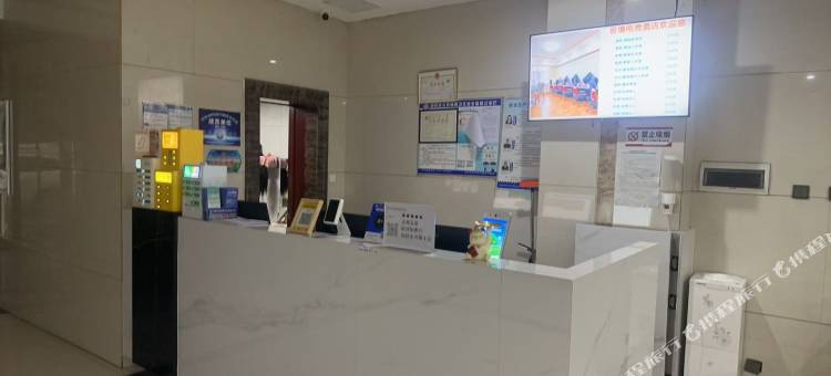 极境·电竞酒店(内蒙古财经大学店)图片