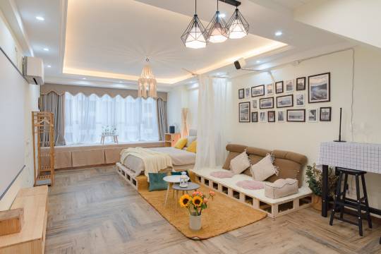 鹊有巢咖啡精品艺术民宿(贵阳观山湖会展城金融城店)