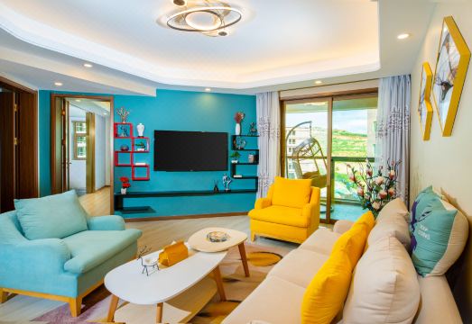 Fuxian Lake Hi VillaHotel Overview