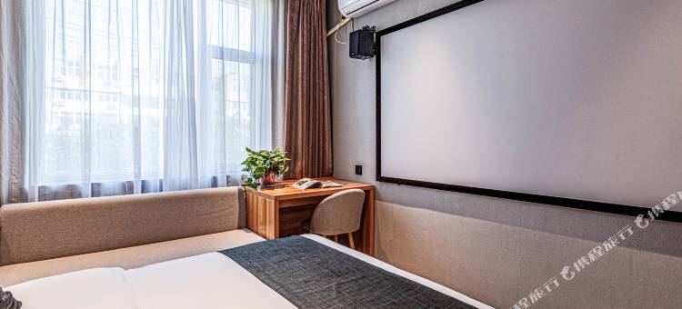 灰鲸智能酒店(临汾平阳广场店)图片