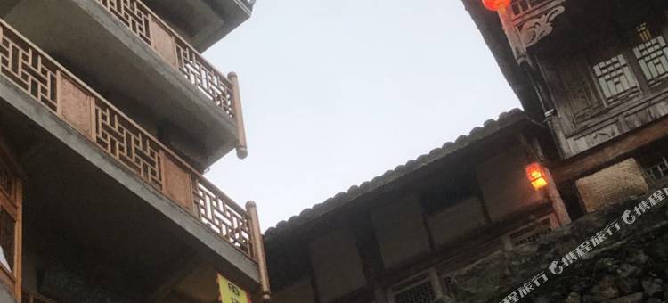 龚滩古镇田氏阁楼图片