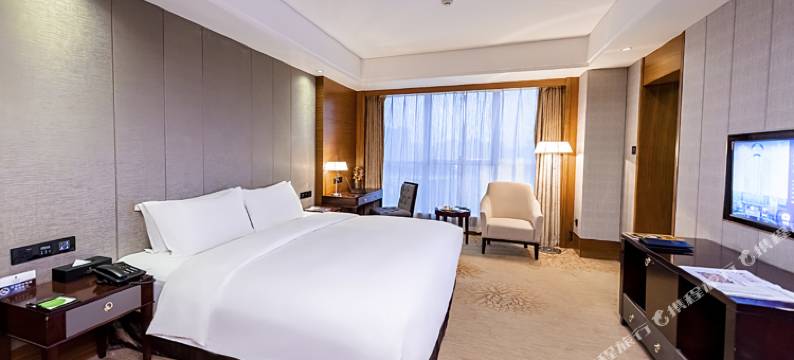河南盛世民航国际酒店(金水路燕庄地铁站店)图片