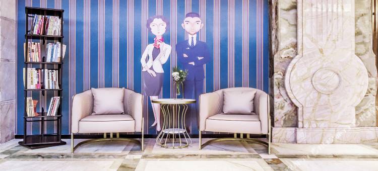 白玉兰酒店(重庆解放碑步行街洪崖洞店)图片