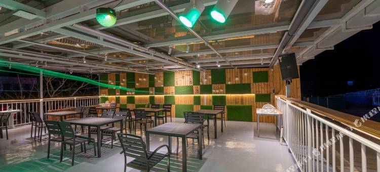 花筑·福兰克的水晶民宿(野三坡百里峡景区店)图片