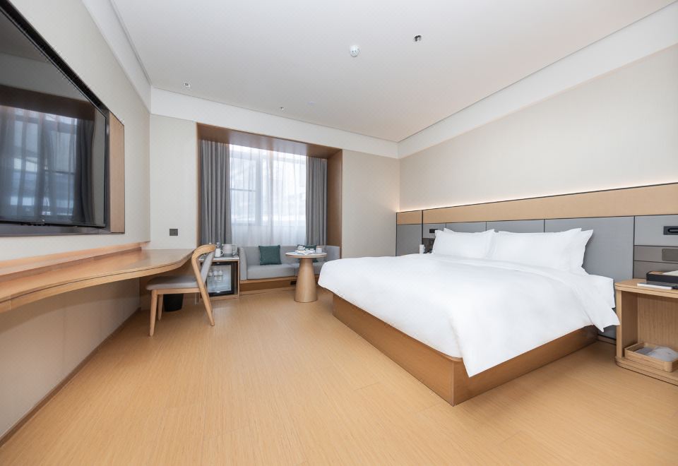  Hotel Overview