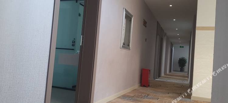 啟瑞酒店(大理高铁站店)图片