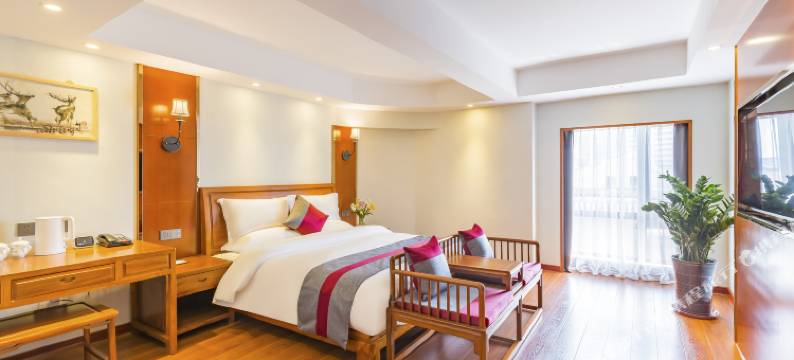 天津滨海新区瑞达春天精品酒店(滨海高铁站店)图片