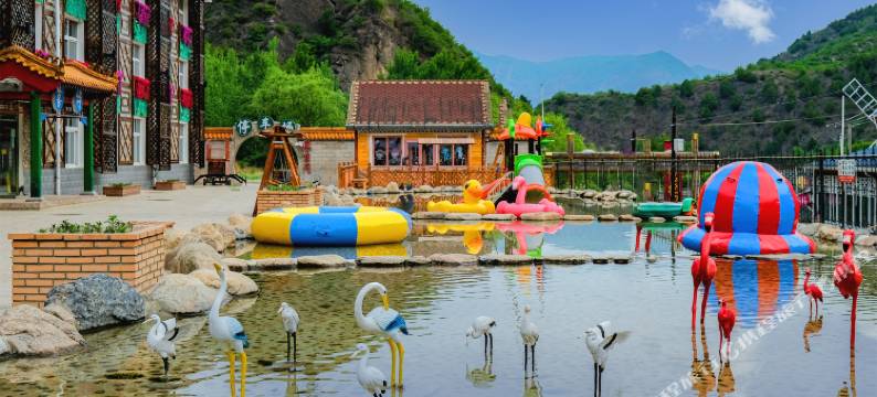 雾灵山金水屯庄园图片