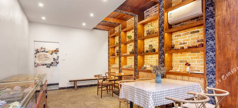 南风北巷民宿(张家界火车站天门山索道店)图片