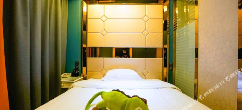 沐曼优酒店(金华世贸城市广场店)图片