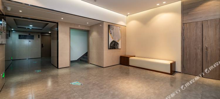 微舍酒店(峨眉山旅游客运中心店)图片