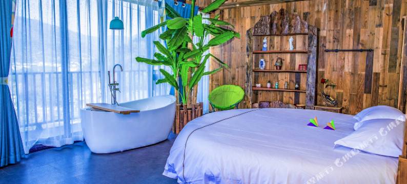 宁波奇遇谷民宿(溪口景区店)图片