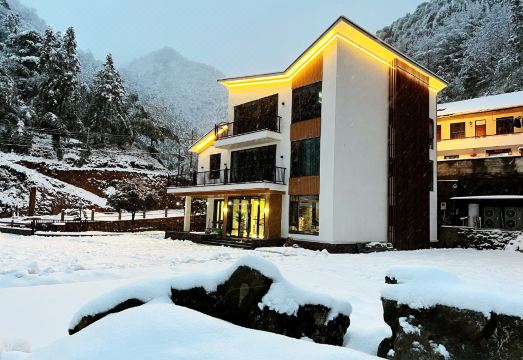 Fairy trace forest Hotel Overview