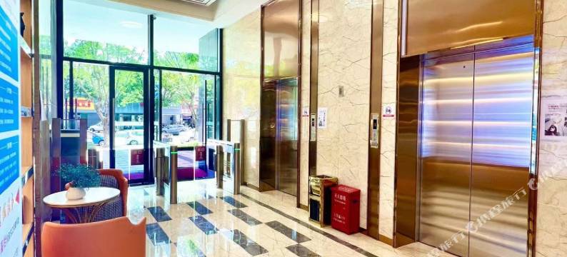 菲梵智丽精品公寓(中山滨河湾店)图片