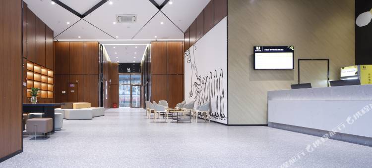 IU酒店(南宁高新区相思湖店)图片