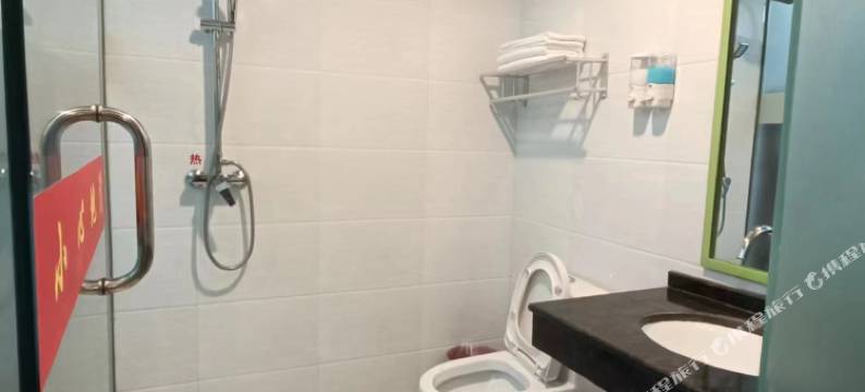 小百花酒店(六盘水人民广场高铁站店)图片